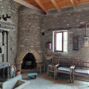 apolakkia elaiotrivio (1)