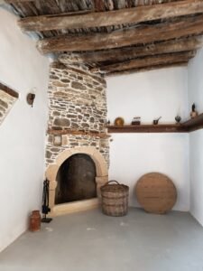 apolakkia old interior (1)